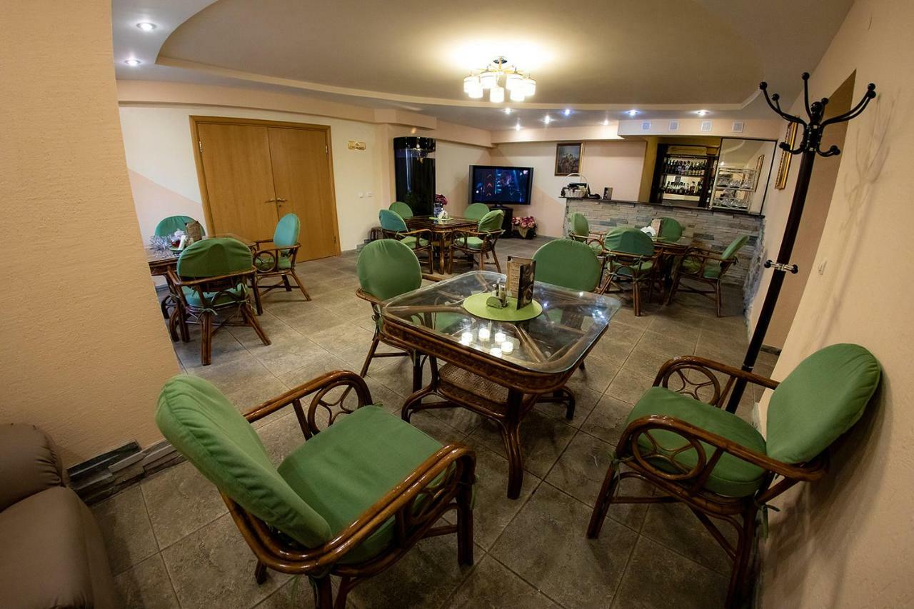 Hotel Edem Karaganda Exterior photo